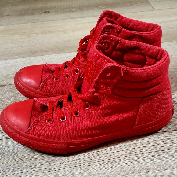 red converse youth size 4